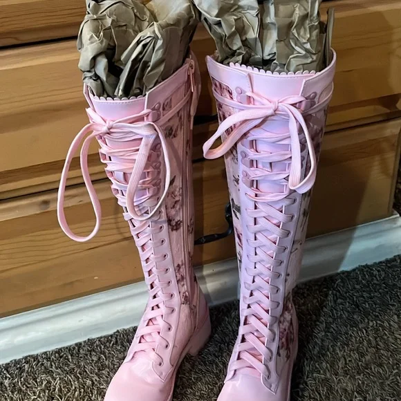 Sugar Thrillz Dolls Kill ON THE VINE FLORAL LACE KNEE HIGH COMBAT BOOTS - Picture 5 of 12